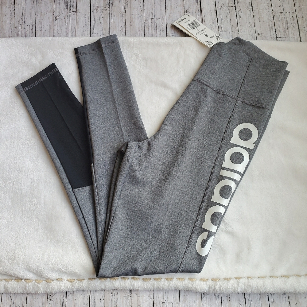 NWT Adidas High Waisted Legging in Size S